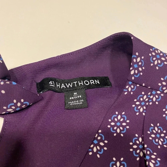 41 Hawthorn Purple Geometric Floral Blouse Top Polyester & Spandex Medium Petite - Picture 5 of 10